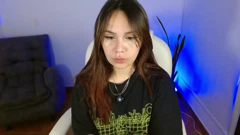 Daphne  online show from October 19, 3:01 pm