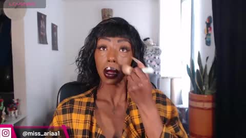 Emilie Diaz online show from April 29, 3:49 pm