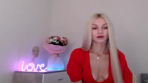 EMMA online show from December 22, 9:09 pm