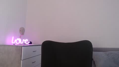 EMMA online show from December 20, 11:50 am