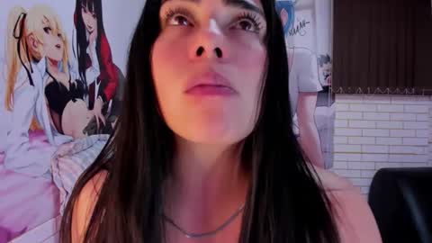 Snapshot of missexxy303av chatting on March 25, 4:35 pm missexxy303av online show from March 25, 4:35 pm