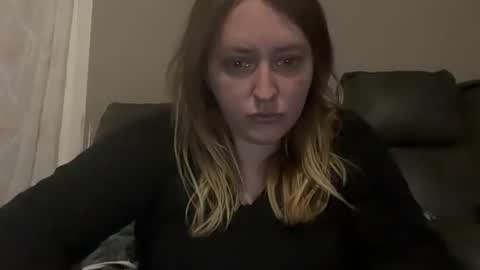 Snapshot of missfantastic0903 chatting on May 14, 1:45 am missfantastic0903 online show from May 14, 1:45 am