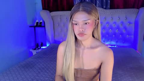 Snapshot of missionary_addiction_cumshot chatting on February 13, 4:25 pm im your queen steffie online show from February 13, 4:25 pm