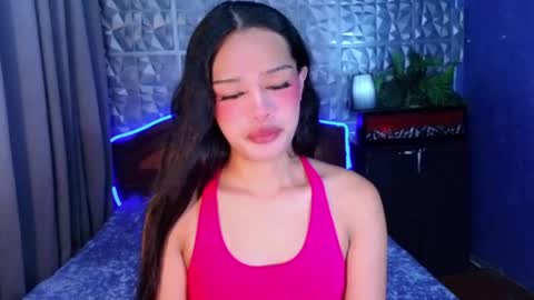 im your queen steffie online show from June 5, 12:00 pm