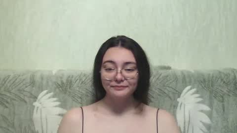 missis mona online show from December 7, 8:27 pm