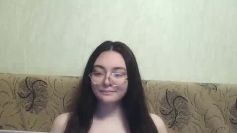 missis mona online show from April 1, 8:28 pm