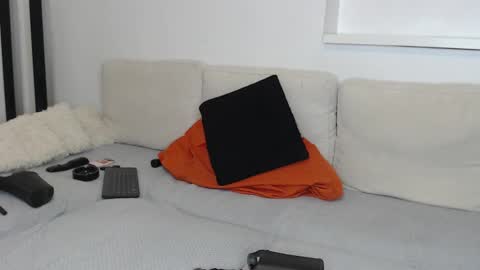 missjenifer online show from September 24, 8:23 pm