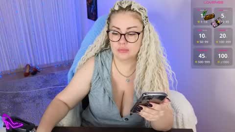 you can call me Mommymy GoddessMiss Kassandra online show from December 6, 5:22 pm