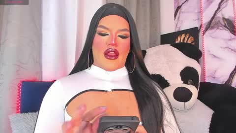kassandra lazcano online show from June 8, 11:27 pm
