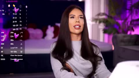 misskiarra online show from September 25, 6:50 am