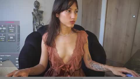 Snapshot of misskorrah chatting on October 22, 9:47 pm janedoe online show from October 22, 9:47 pm