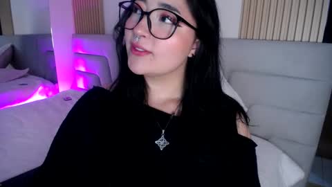 Miss Loise online show from March 24, 3:55 am