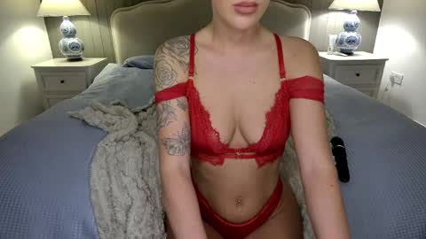 Miss Madison Mae online show from April 21, 9:17 pm