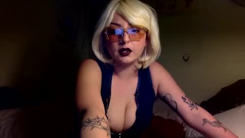 Snapshot of missmaritza chatting on March 7, 8:34 am Miss Maritza online show from March 7, 8:34 am