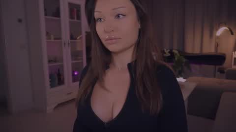 LUXXANDRA online show from July 27, 5:58 am