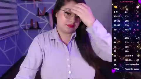 Miia online show from December 11, 3:05 pm