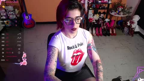 Miss Mia online show from December 10, 11:43 am