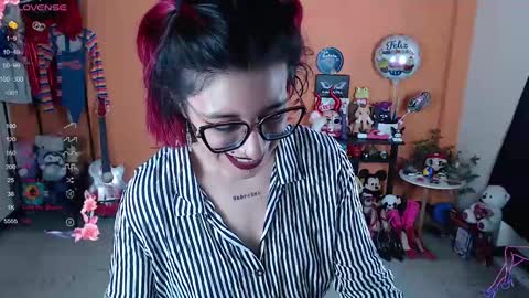 Miss Mia online show from December 11, 4:53 pm