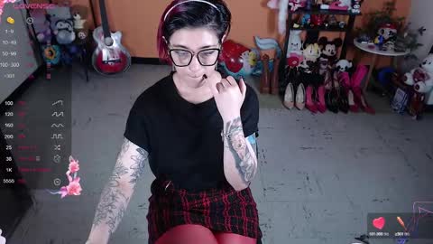 Miss Mia online show from December 12, 10:13 am