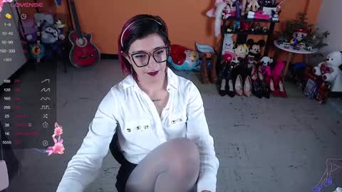 Miss Mia online show from December 17, 12:54 pm