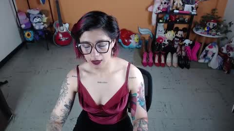 Miss Mia online show from December 29, 1:17 pm