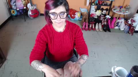 Miss Mia online show from January 6, 8:39 pm