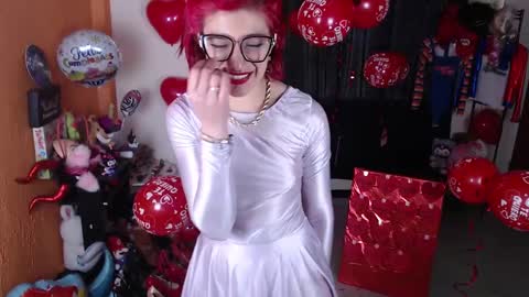 Miss Mia online show from February 15, 3:50 pm