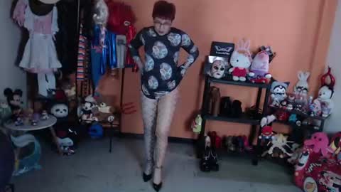 Miss Mia online show from June 11, 5:55 pm