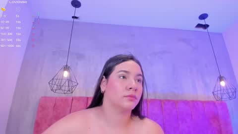 Mia  online show from May 22, 11:49 am