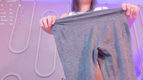 Mia  online show from July 28, 2:13 pm