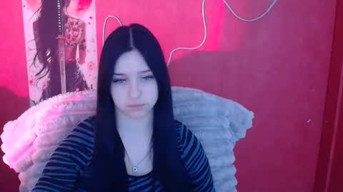 Snapshot of missmiamiss chatting on March 7, 6:21 am Mia online show from March 7, 6:21 am
