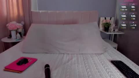 missmiatv online show from October 20, 3:29 am