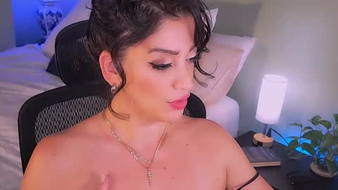 Mina online show from October 30, 2:24 am