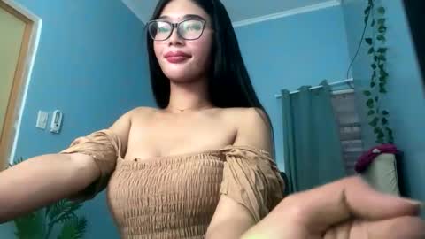 Snapshot of missminervaa chatting on October 3, 6:05 pm missminervaa online show from October 3, 6:05 pm