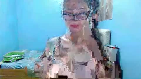 Snapshot of missminervaa chatting on April 15, 6:37 pm missminervaa online show from April 15, 6:37 pm