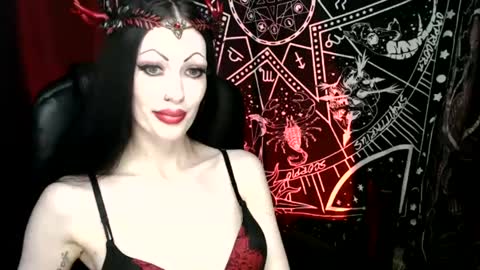 MissMoonDoll online show from January 30, 5:09 am