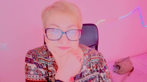 Snapshot of missnastyaa chatting on April 2, 9:18 am Nastya online show from April 2, 9:18 am