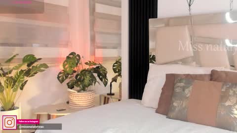 Snapshot of missnataly_ chatting on February 20, 10:21 pm Nataly Rivas online show from February 20, 10:21 pm