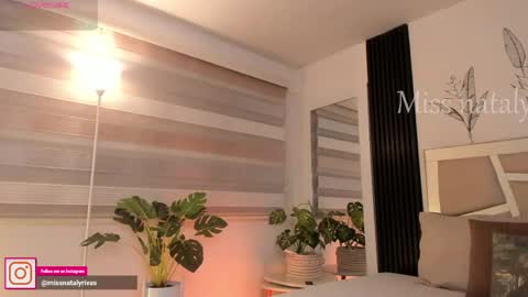 Snapshot of missnataly_ chatting on May 12, 11:13 pm Nataly Rivas online show from May 12, 11:13 pm