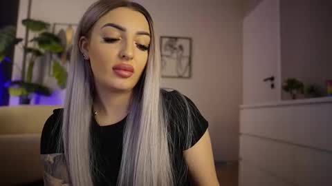 Miss Obsidian online show from February 2, 8:51 pm