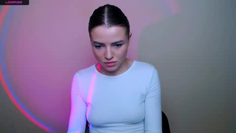 Olivia online show from February 6, 1:36 pm