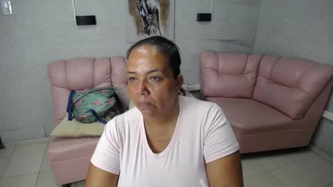 Snapshot of misspenelopenipples chatting on February 27, 11:43 am Penelope online show from February 27, 11:43 am