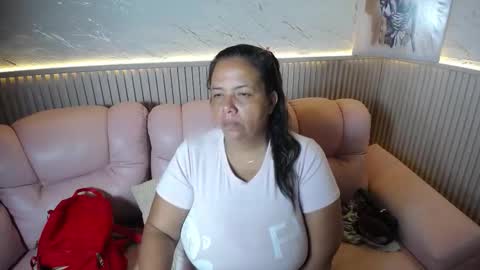 Snapshot of misspenelopenipples chatting on March 24, 11:48 am Penelope online show from March 24, 11:48 am