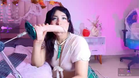 Snapshot of misss__luna chatting on October 10, 8:08 pm Luna online show from October 10, 8:08 pm