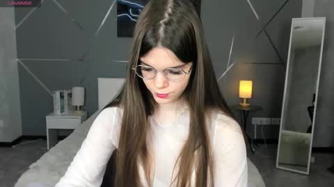 misss_evelyne online show from January 12, 1:22 am