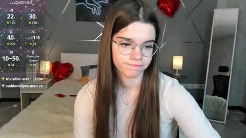 misss_evelyne online show from February 20, 6:26 am