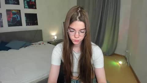 misss_evelyne online show from March 26, 6:52 am