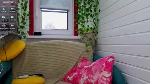 Snapshot of misss_viki chatting on October 16, 7:53 am . online show from October 16, 7:53 am