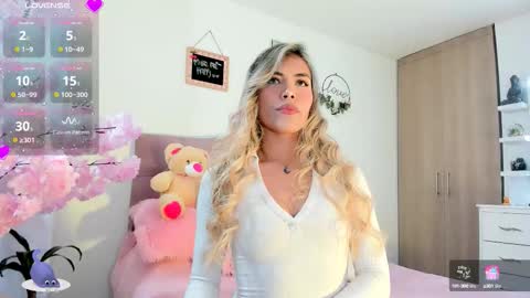 ... Independent model online show from October 1, 4:18 am