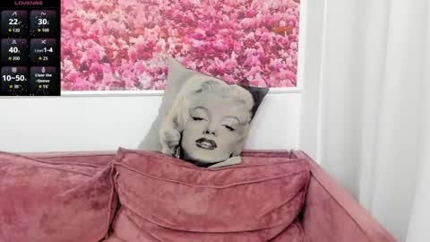 Snapshot of missthelove chatting on November 30, 1:48 pm missthelove online show from November 30, 1:48 pm